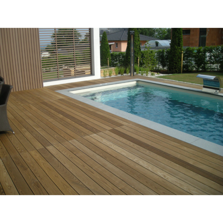 Thermoesche-Terrasse von Aigner Holz