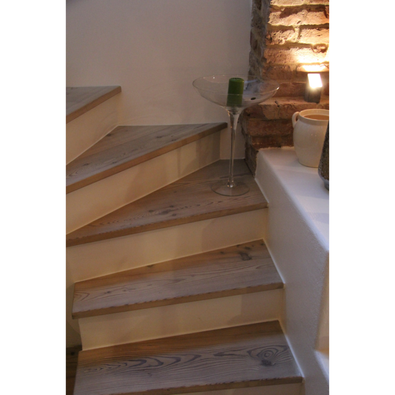 Stiegenverkleidung von Aigner Holz