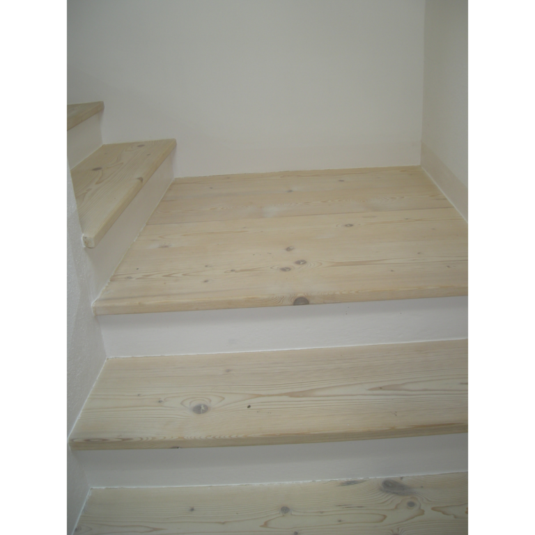 Stiegenverkleidung von Aigner Holz