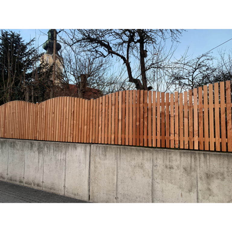 Holzzaun in Lärche von Aigner Holz