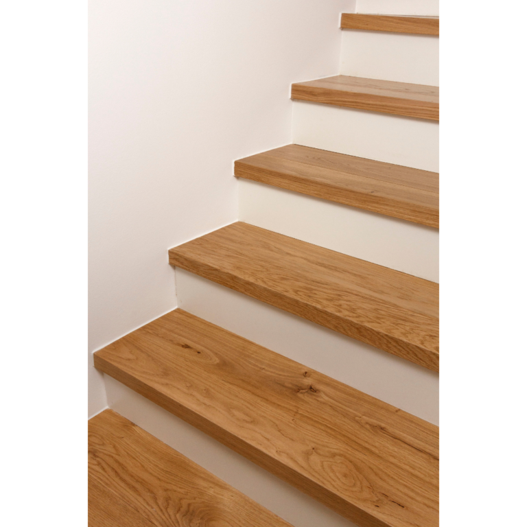 Stiegenverkleidung von Aigner Holz