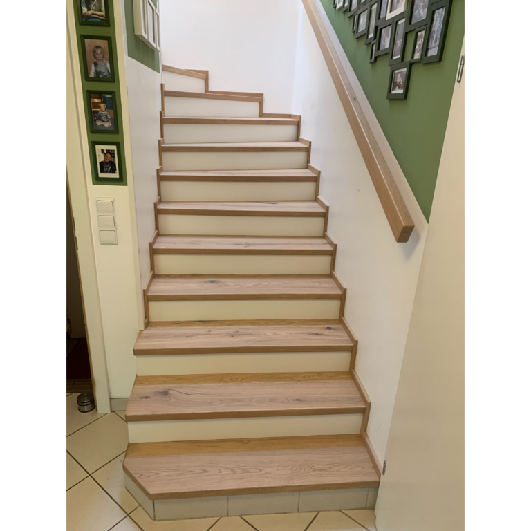 Stiegenverkleidung von Aigner Holz