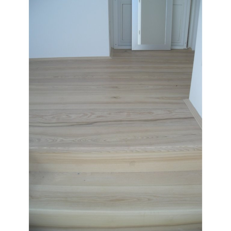 Pfostenboden Esche von Aigner Holz