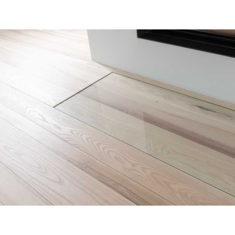 Massivdiele Esche von Aigner Holz