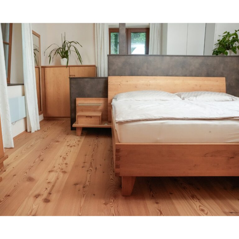 Pfostenboden Lärche von Aigner Holz