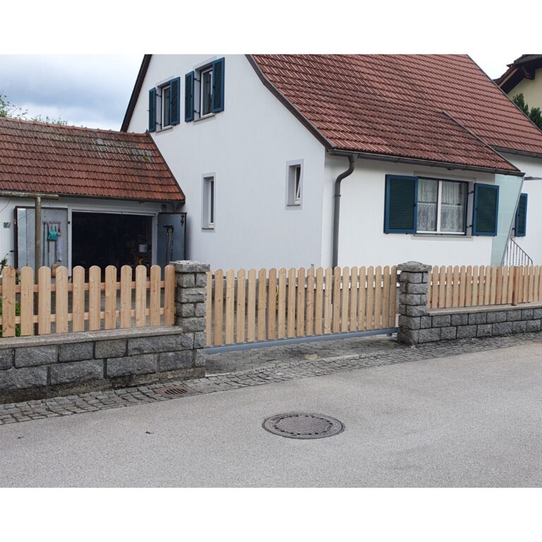 Holzzaun in Lärche von Aigner Holz